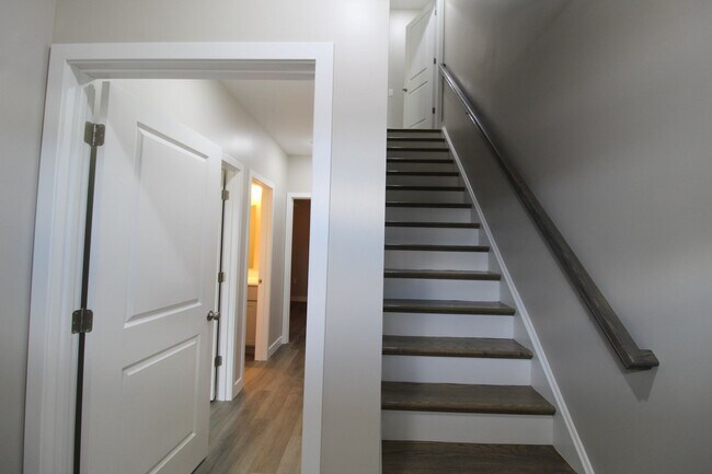 Building Photo - 101 Willowstone Court