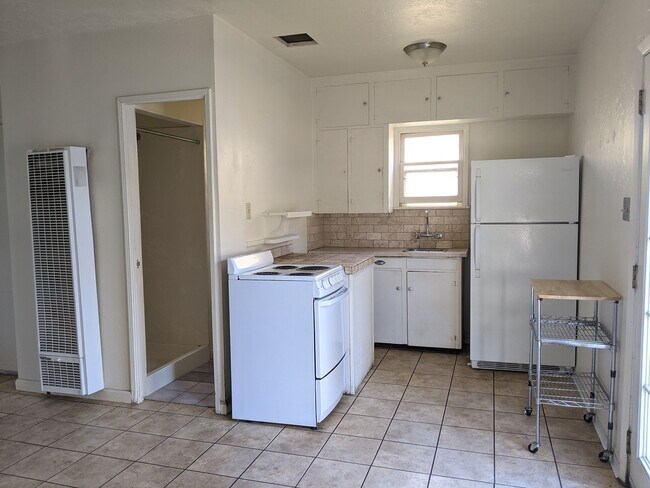 Foto del edificio - 303 Capistrano Ave