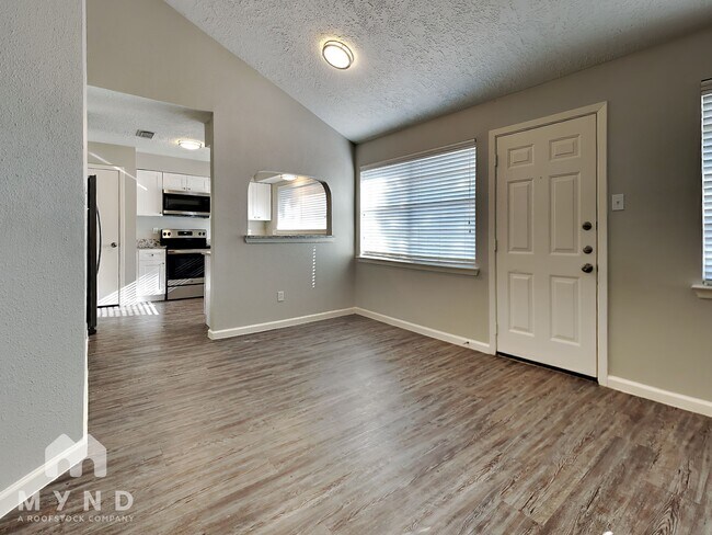 Building Photo - 11923 Medicine Bow Cir