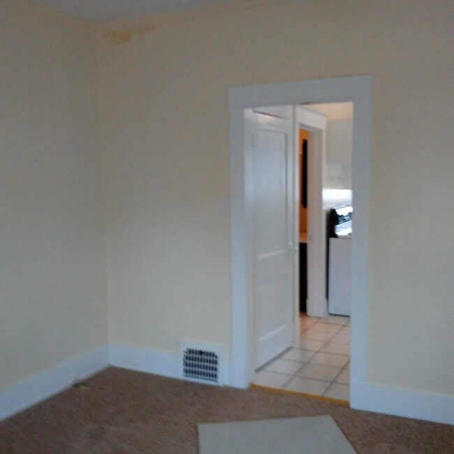 Foto del edificio - 1800 S College St