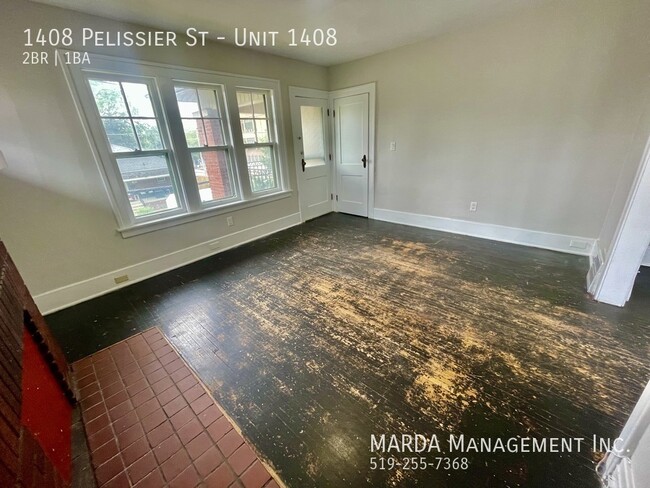 Building Photo - SPACIOUS 2 BEDROOM/1BATH UNIT IN WINDSOR +...