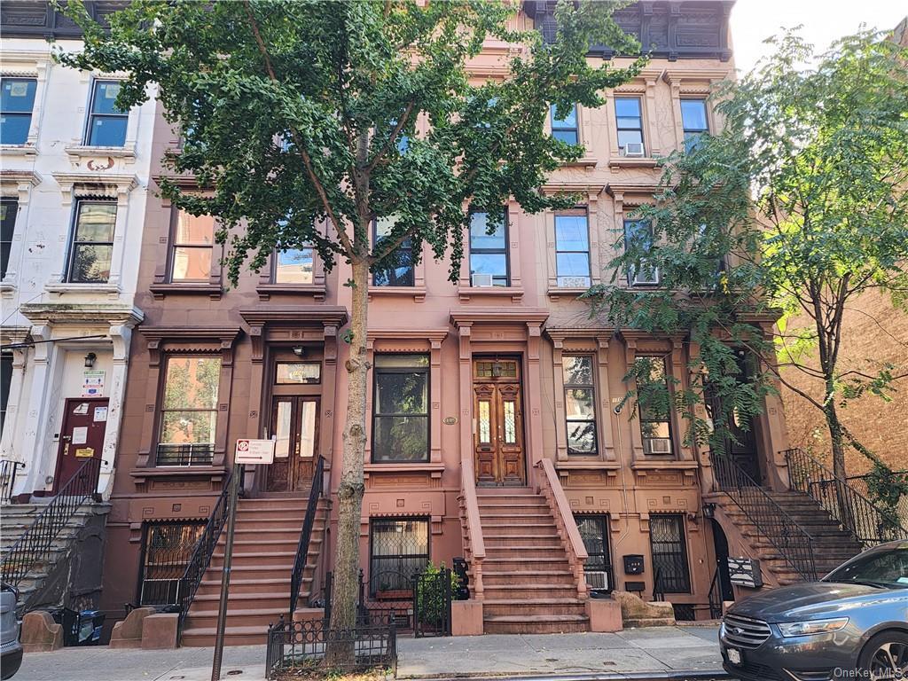 Primary Photo - 106 W 130th St