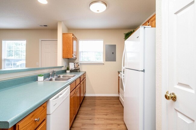 Building Photo - 4522 Waterloo Dr