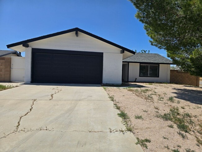Building Photo - 10621 Applewood Dr