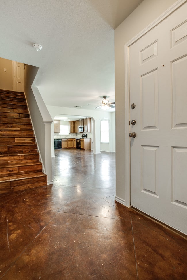 Photo - 3127 Waits Ave Townhome