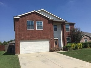 Building Photo - 1112 Roundhouse Dr