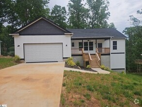 Building Photo - 1505 E Saluda Lake Rd