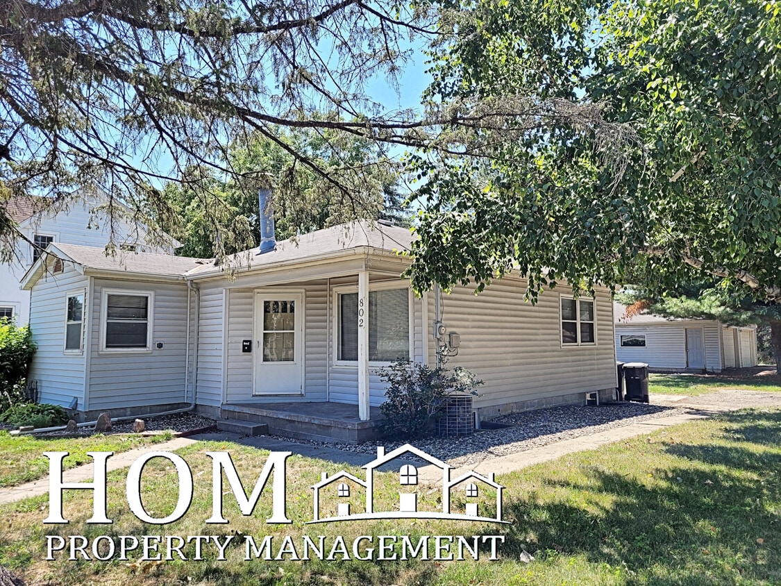 Photo - 802 Carney Ave (Mankato, MN)