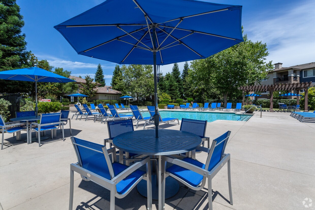 The Villages of the Galleria 701 Gibson Dr Roseville, CA Apartments