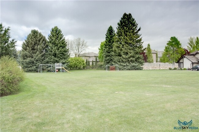 Building Photo - 3440 Brookside Dr.