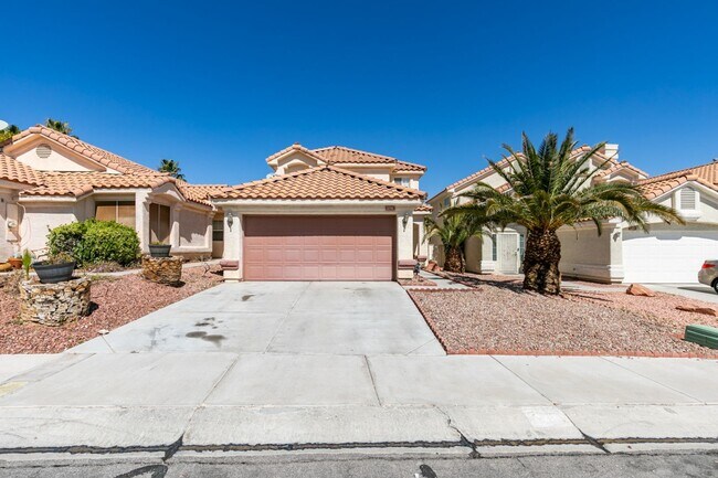 Foto del edificio - Charming 3 bedroom, 2.5 bathroom home near Summerlin