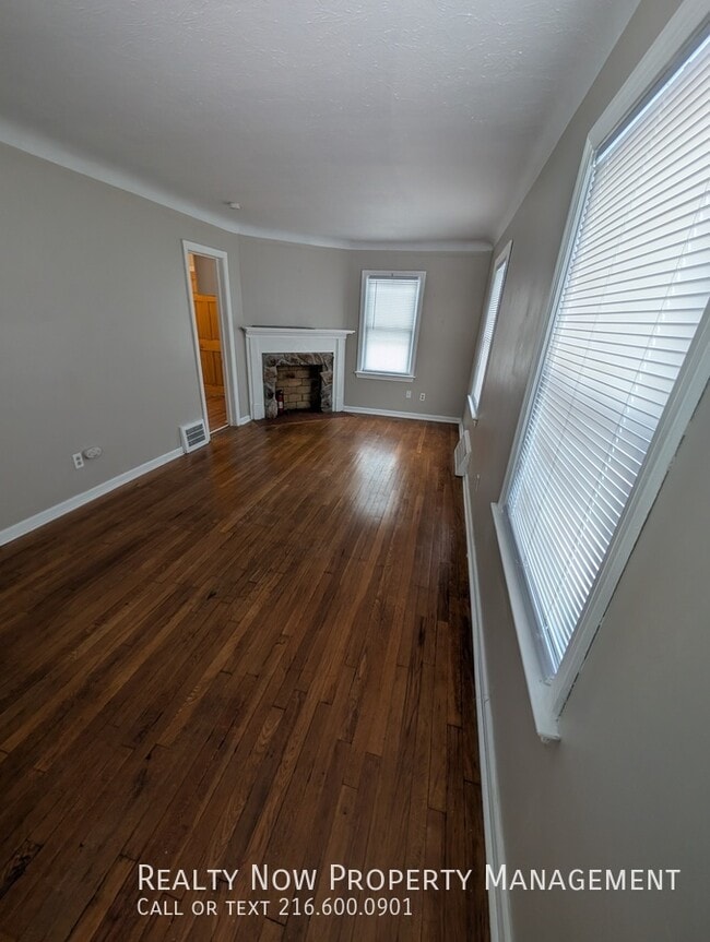 Building Photo - 21771 Morris Ave