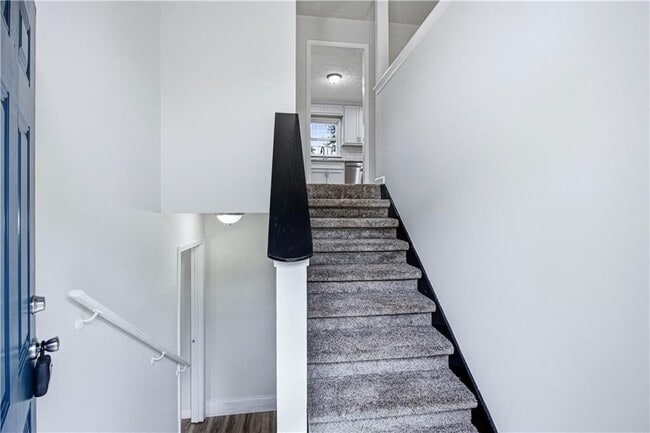 Building Photo - 1600 Sugar Plum Dr SW