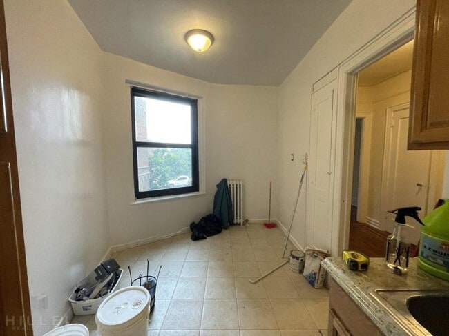 Foto del edificio - 1 bedroom in FLUSHING NY 11358