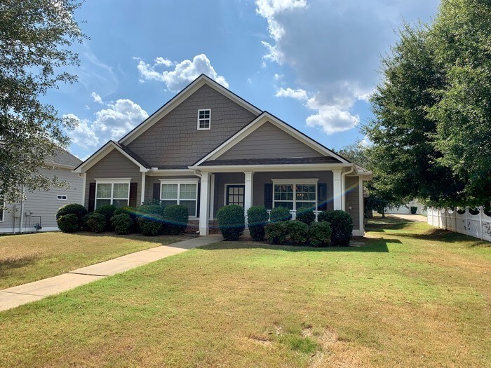 135 Fairway Dr, Newnan, GA 30265 House Rental in Newnan, GA