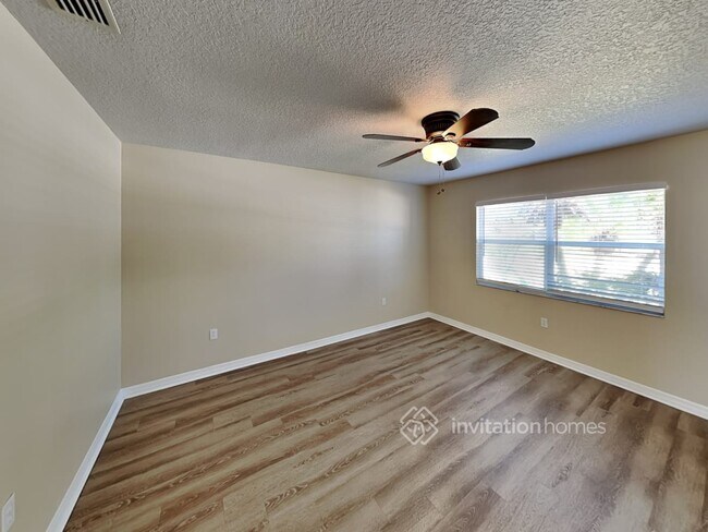 Foto del edificio - 1322 Richwood Cir