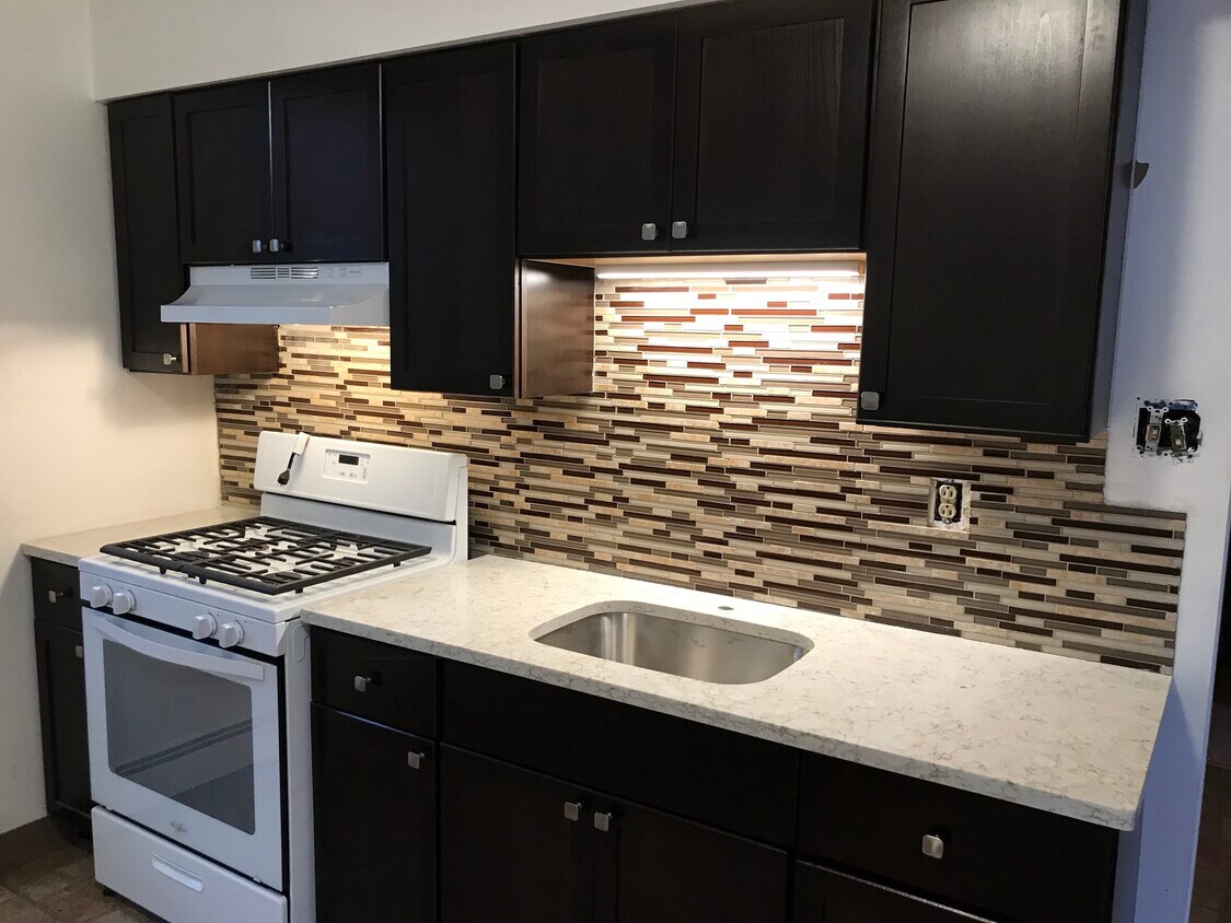 4937 Hatfield St, Pittsburgh, PA 15201 Townhome Rentals in Pittsburgh