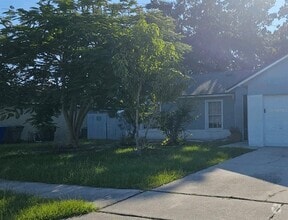 Building Photo - 2454 Quail Hollow Ave
