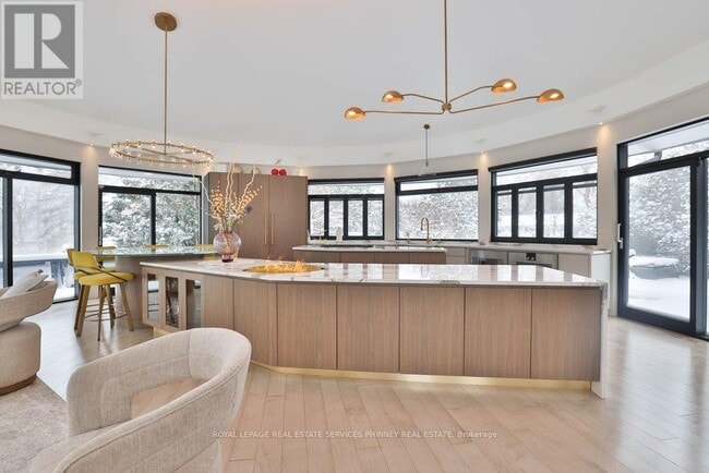 Photo du bâtiment - 1352 Nocturne Ct