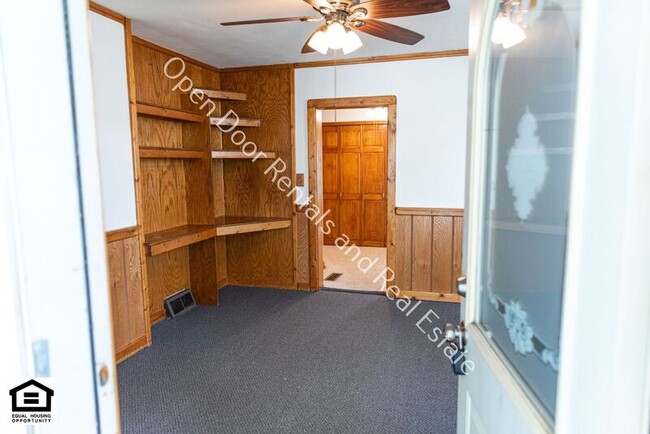 Building Photo - 3112 Thompson Ave