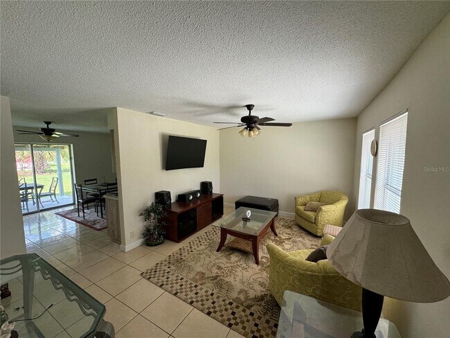 Foto del edificio - 20436 Mt Prospect Ave