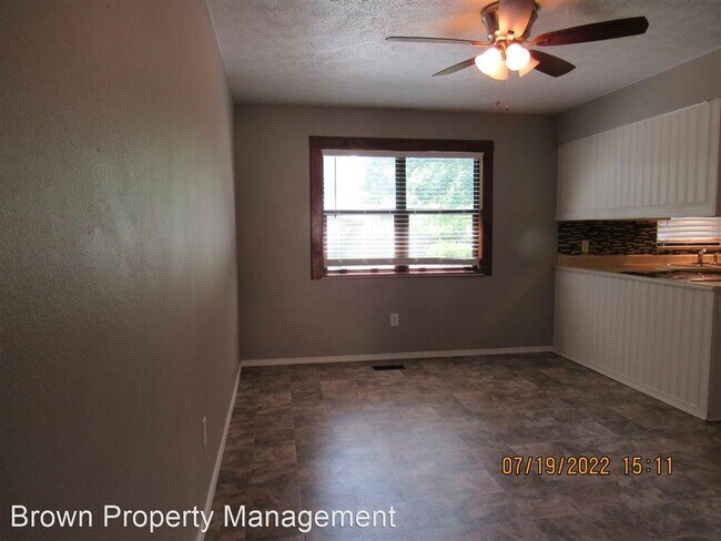 Building Photo - 3 br, 2 bath House - 117 Timber