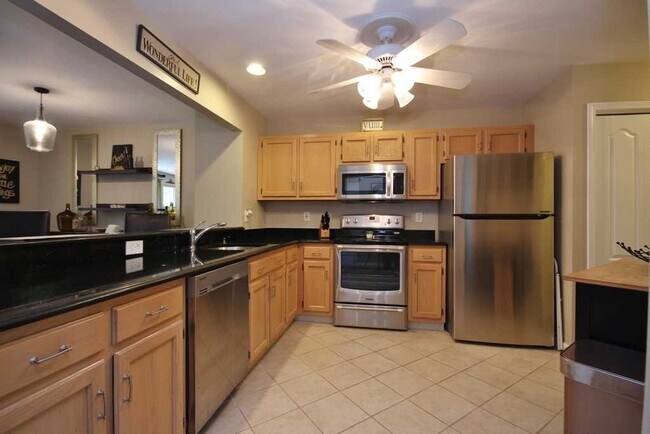 Foto del edificio - 141 Elmcrest Dr