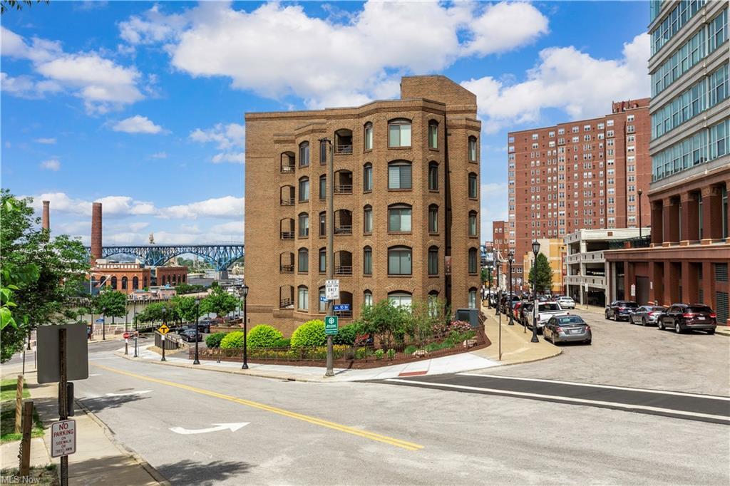 1444 W 10th St Unit 303, Cleveland, OH 44113 Condo for Rent in