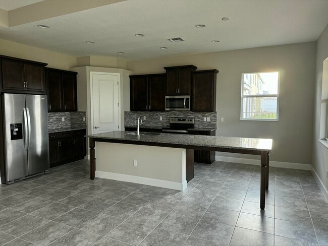 Building Photo - 15145 Goldspar Ct