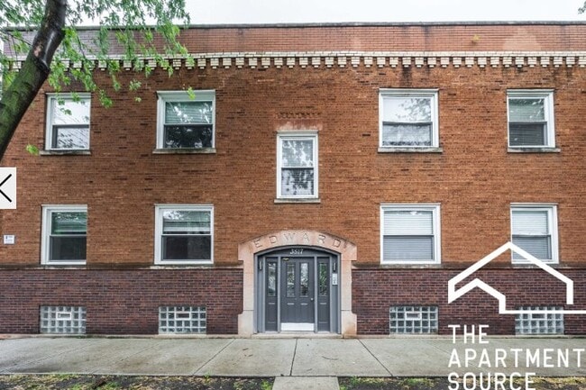 Building Photo - 3519 W Grace St