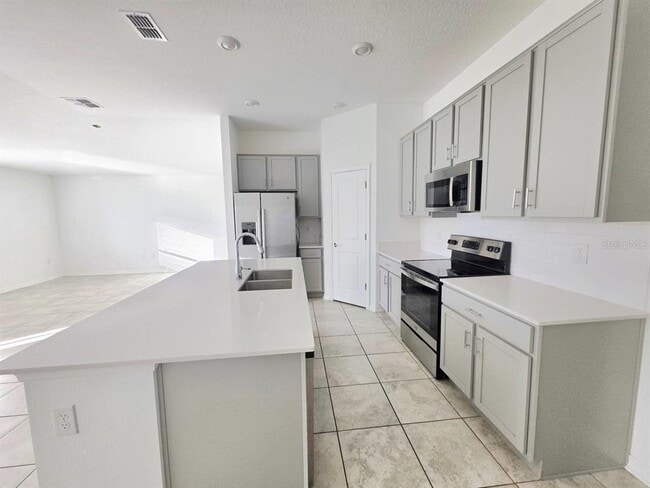 Building Photo - 1950 Birnham Wood Bnd