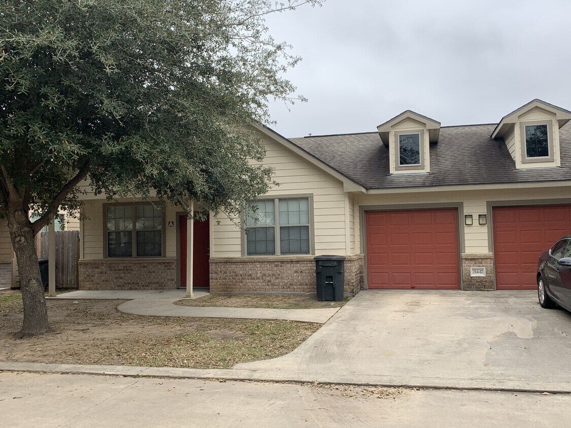 Foto principal - 21439 E Wallis Dr