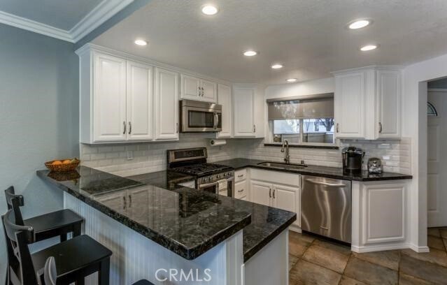 Building Photo - 35 Meadowood