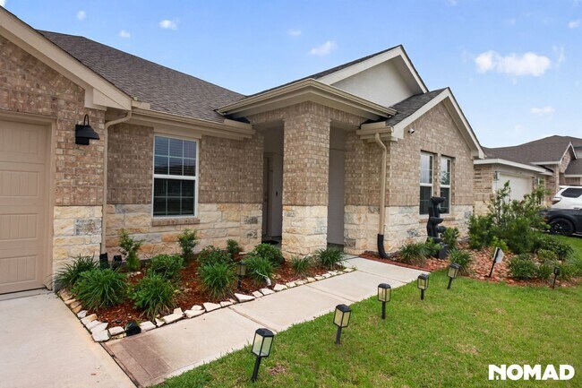 Building Photo - 1127 Rivertrace Ct