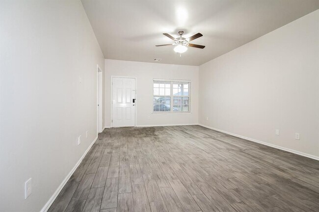 Building Photo - 1317 Granite Ln