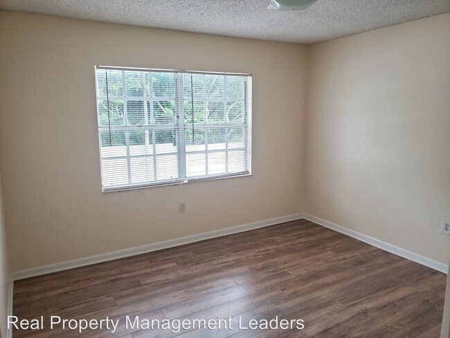 Building Photo - 12701 N 50th St