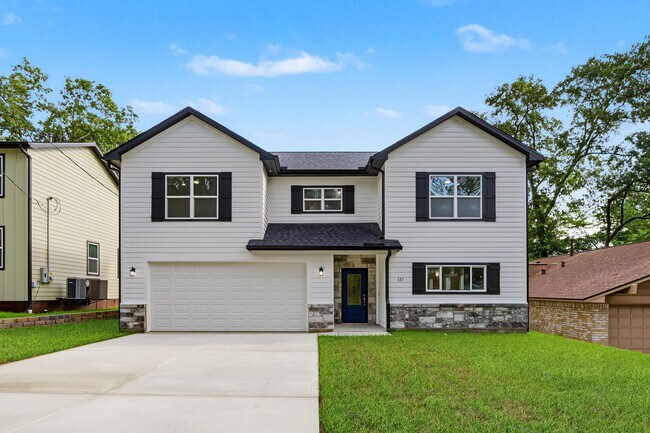 Building Photo - 117 Sun City Ln