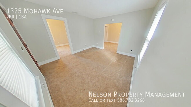 Foto del edificio - 1325 Mohawk Ave