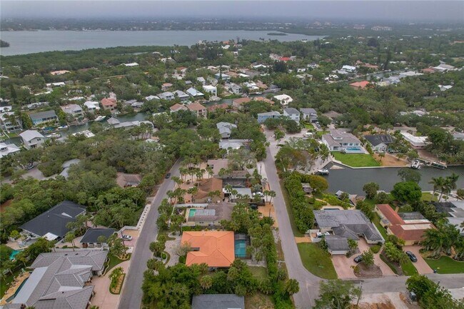 Foto del edificio - 710 Treasure Boat Way