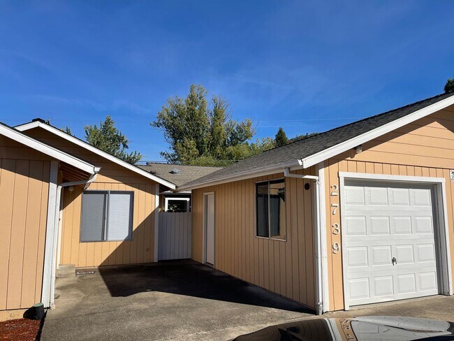 Building Photo - GREP2739