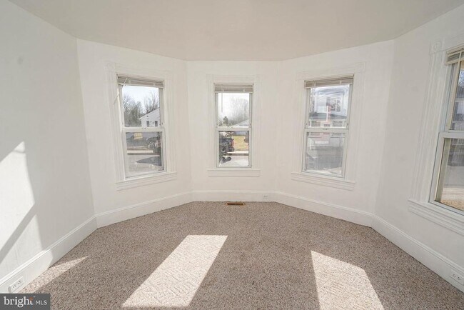 Foto del edificio - 415 E East St