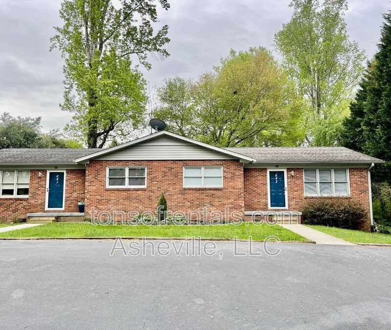 643 Clearview Dr, Hendersonville, NC 28792 Condo for Rent in