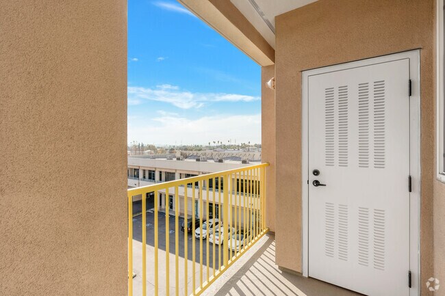 2HAB, 2BA - 987 ft² - Begonia Place