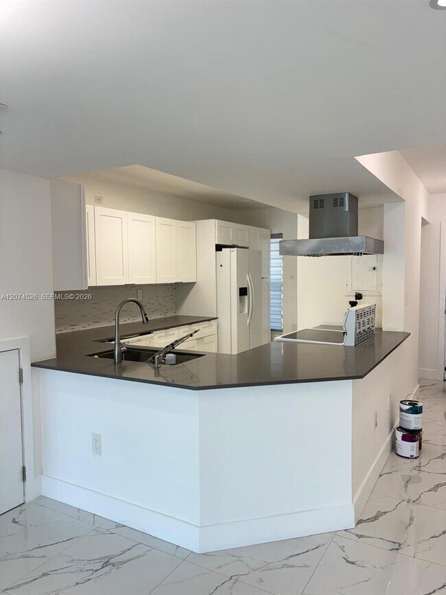 Foto del edificio - 12400 NW 11th Ln
