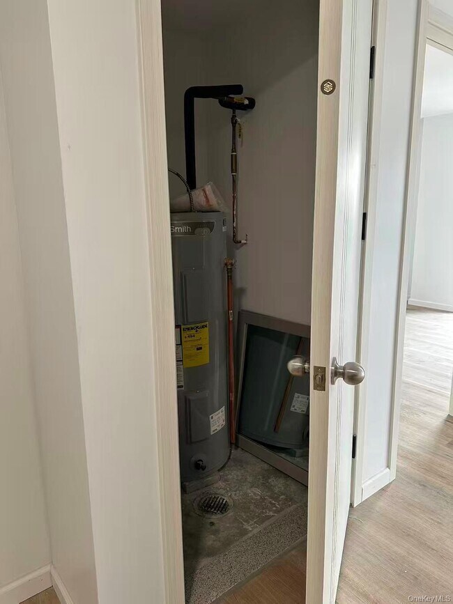 Foto del edificio - 70-26 Queens Blvd