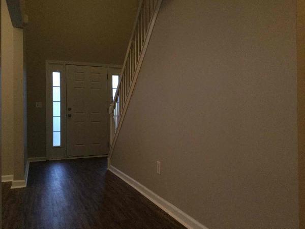 Building Photo - 723 Marthas View Dr NW