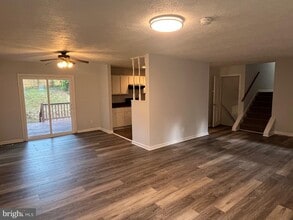 Building Photo - 11827 Rutherford Dr