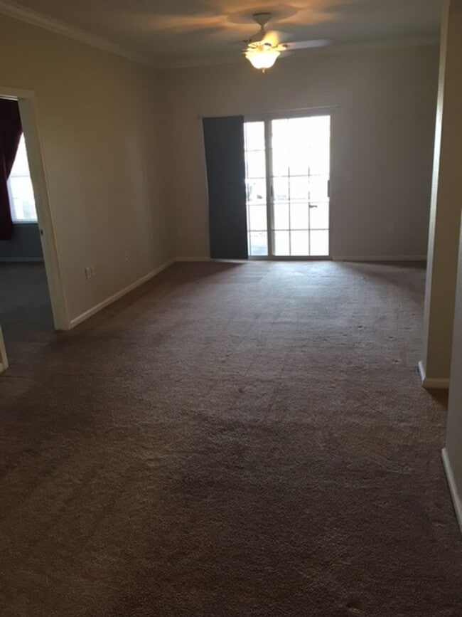 Building Photo - Comfort & Convenience at Fossil Creek | Bright 2-Bedroom Condo