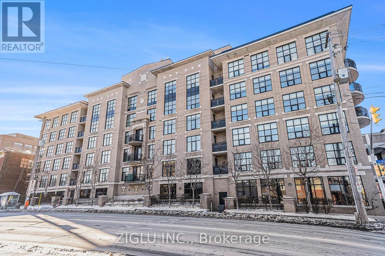 Primary Photo - 290-290 Powell Ave