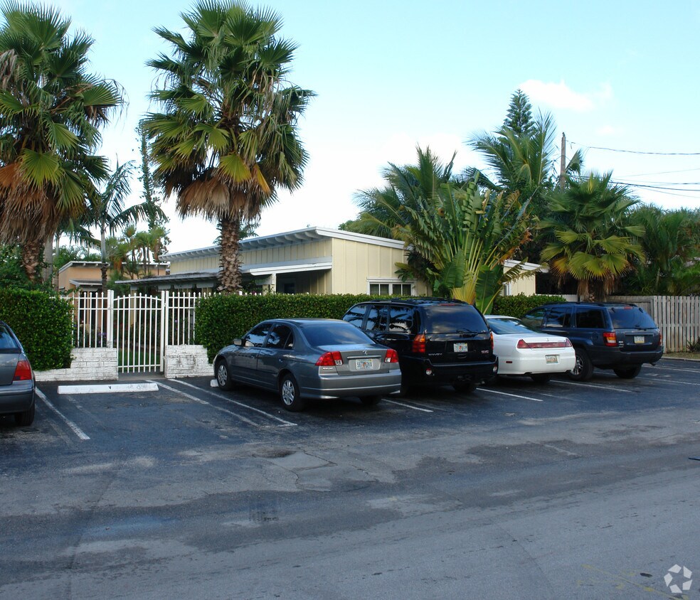 Primary Photo - Ventura Apartments
